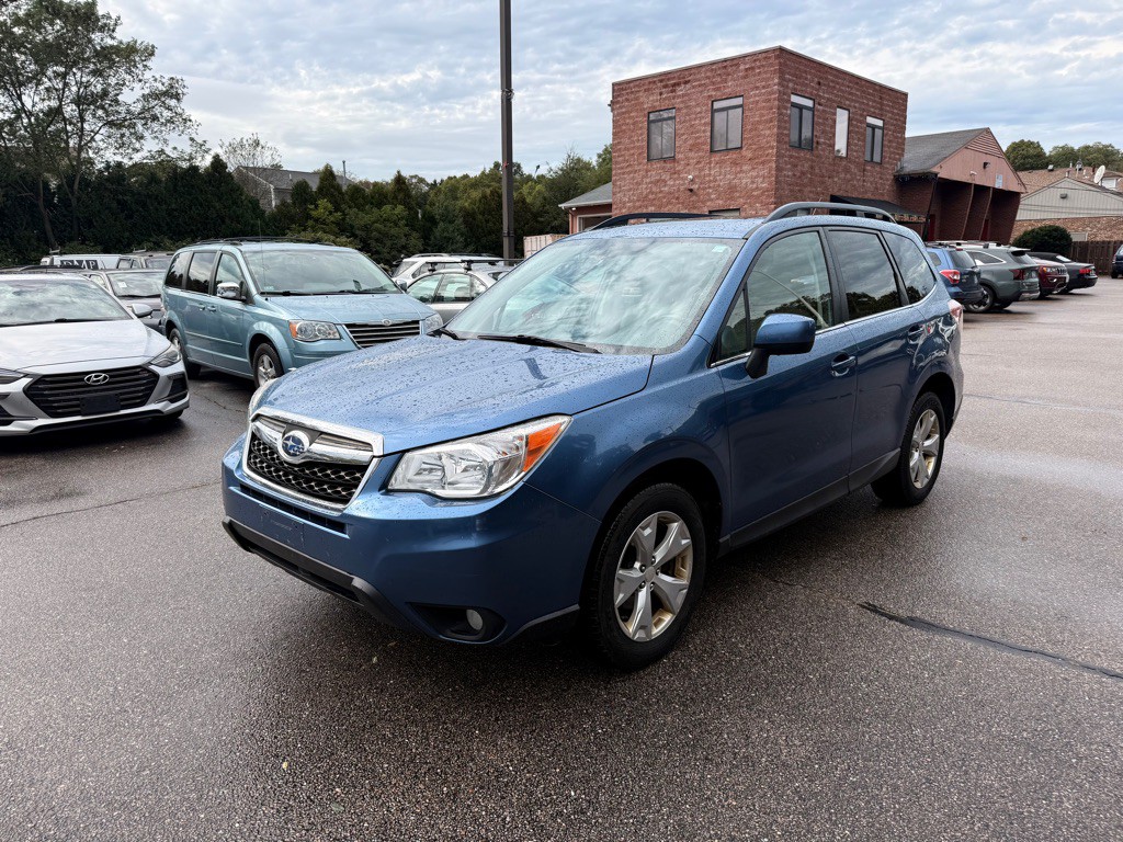 2015 Subaru Forester Image 1