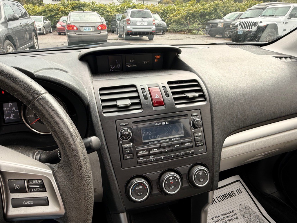 2015 Subaru Forester Image 12