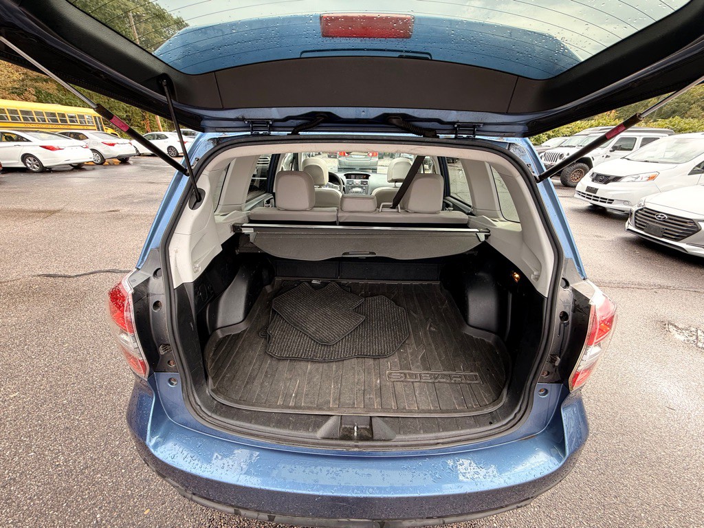 2015 Subaru Forester Image 14