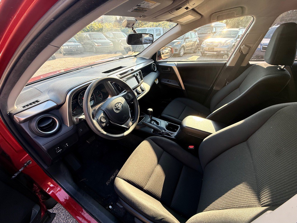 2016 Toyota Rav4 Image 9