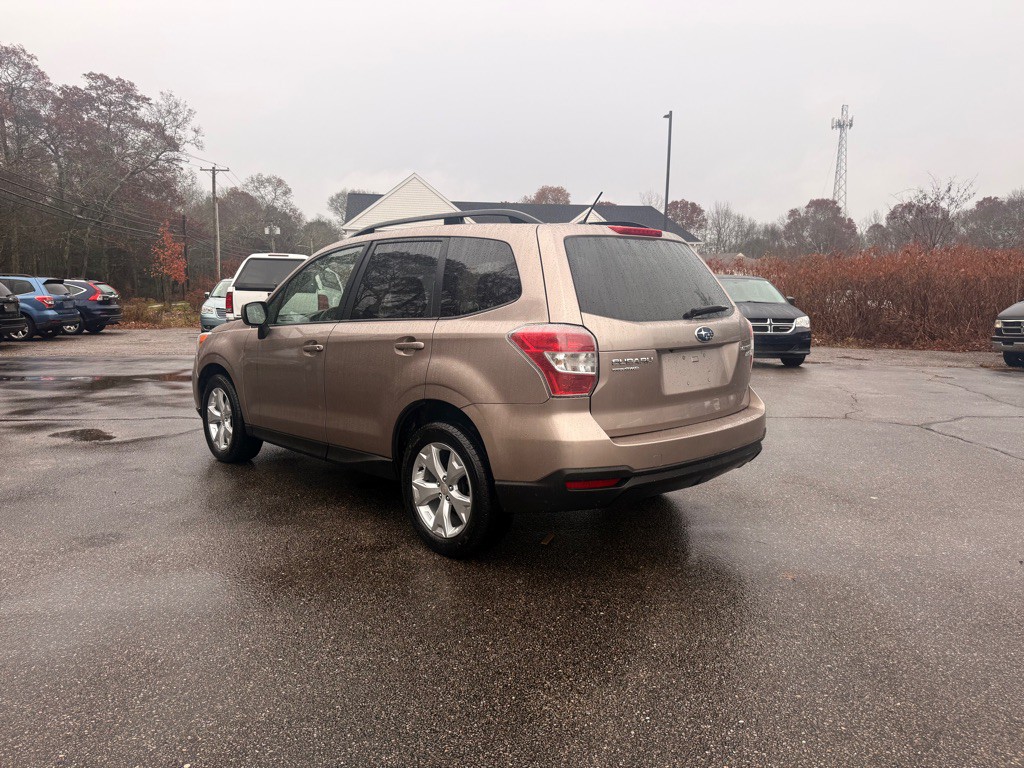 2014 Subaru Forester Image 5