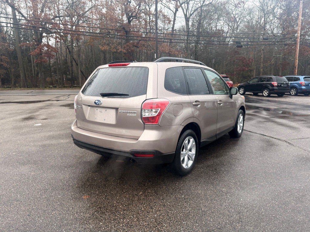 2014 Subaru Forester Image 7