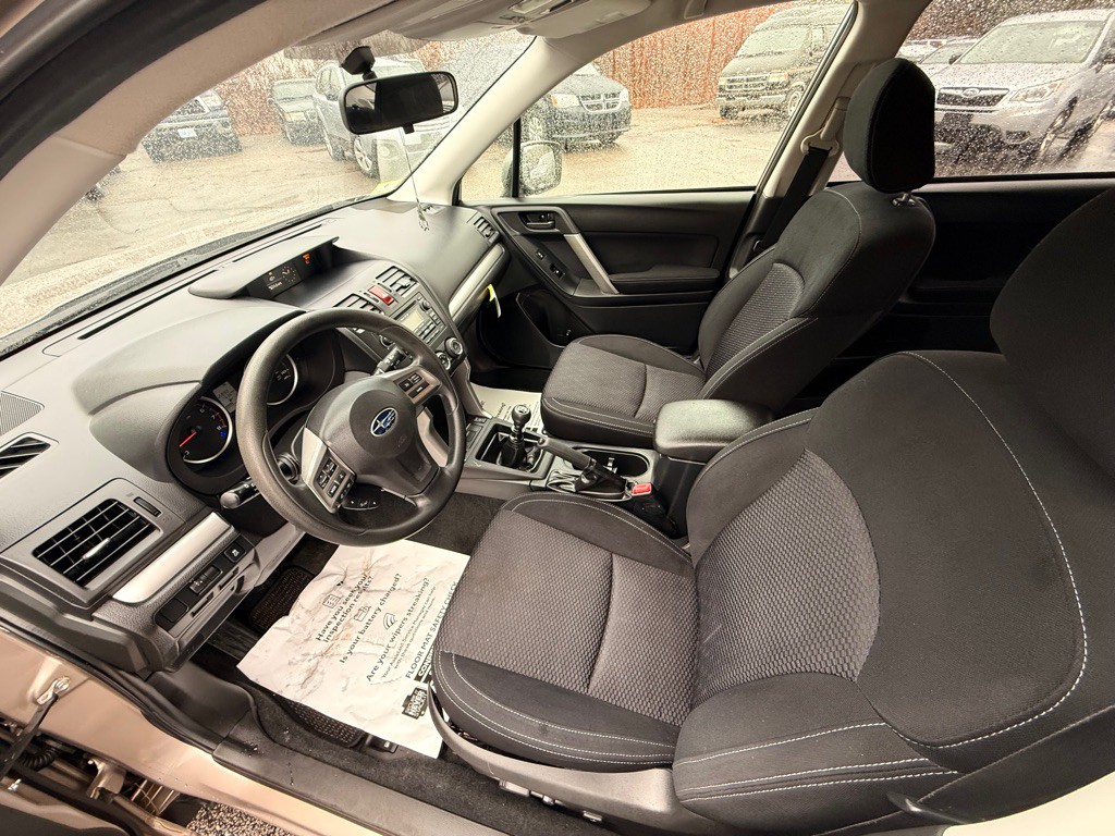 2014 Subaru Forester Image 10