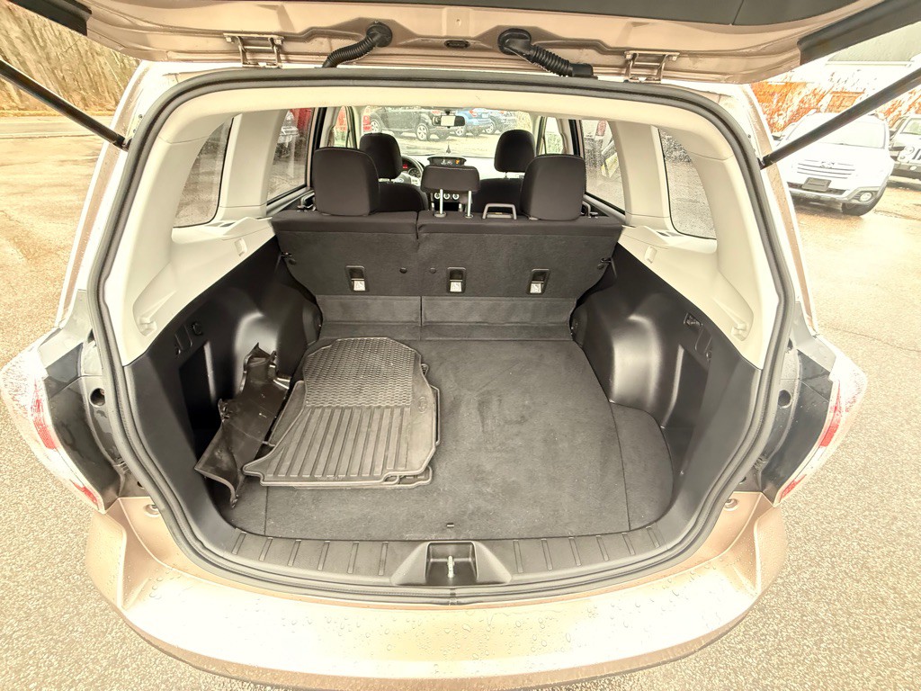2014 Subaru Forester Image 14