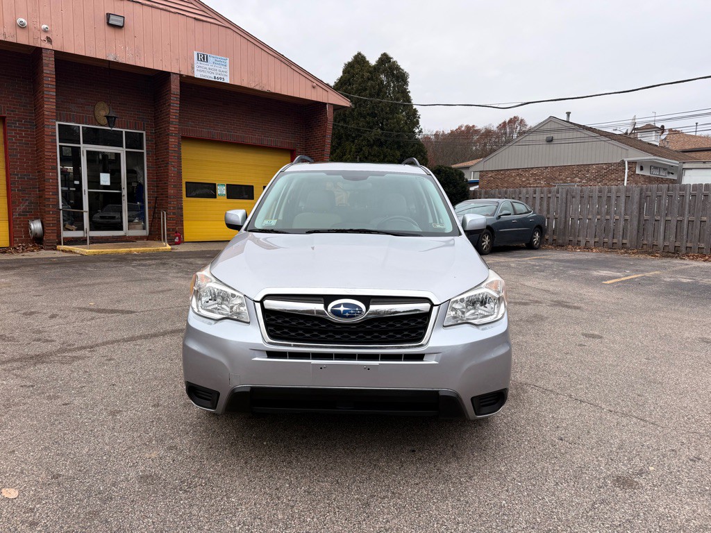 2014 Subaru Forester Image 2