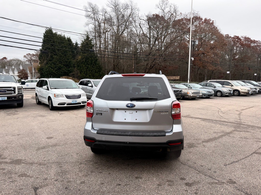 2014 Subaru Forester Image 6