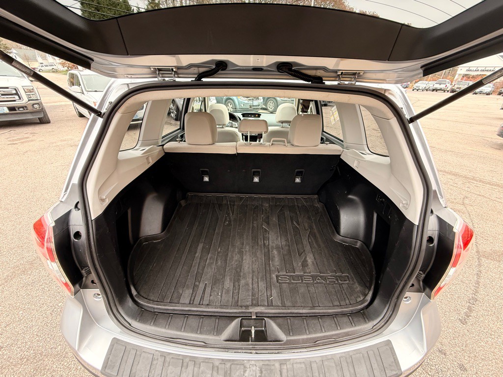 2014 Subaru Forester Image 13