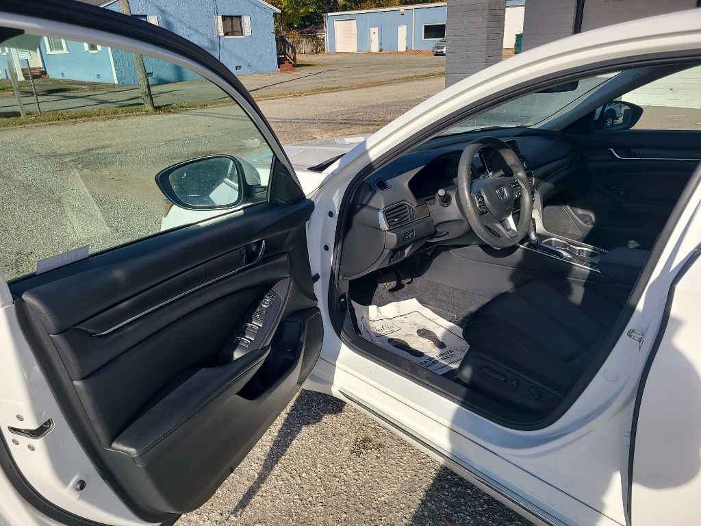 2020 Honda Accord Image 10
