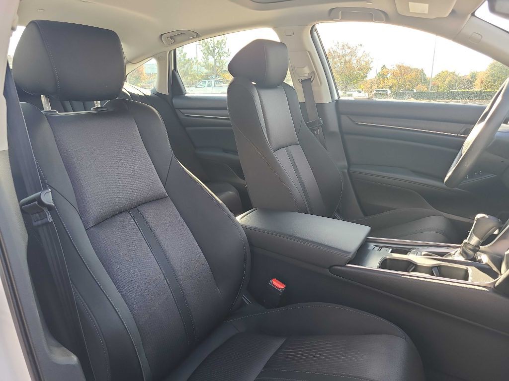 2020 Honda Accord Image 14