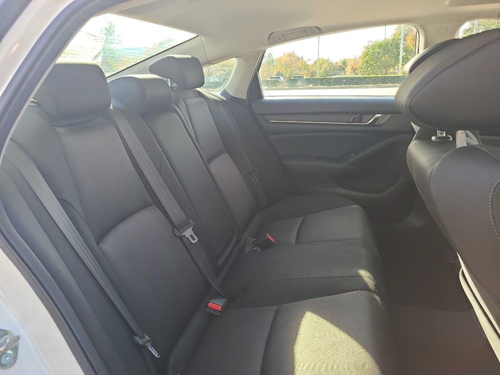 2020 Honda Accord Image 16