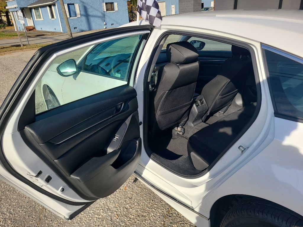 2020 Honda Accord Image 17