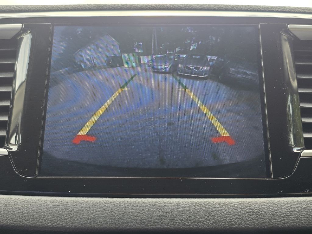 2017 Chrysler Pacifica Image 14