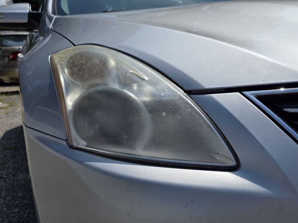 2012 Nissan Altima Image 10