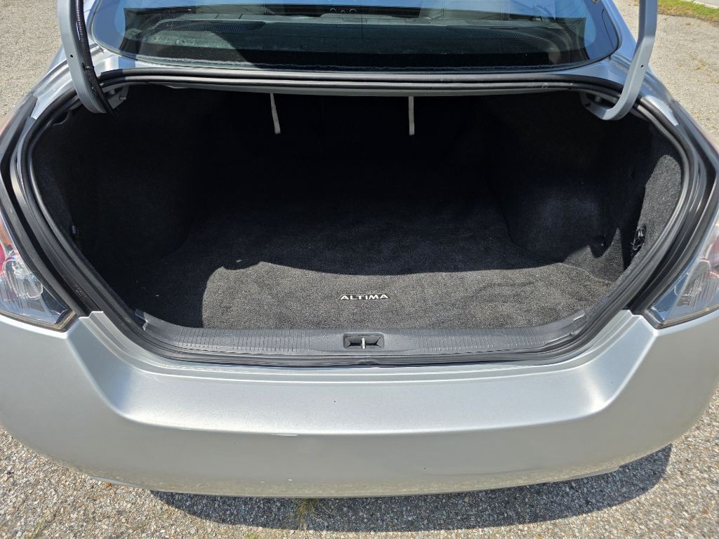 2012 Nissan Altima Image 11