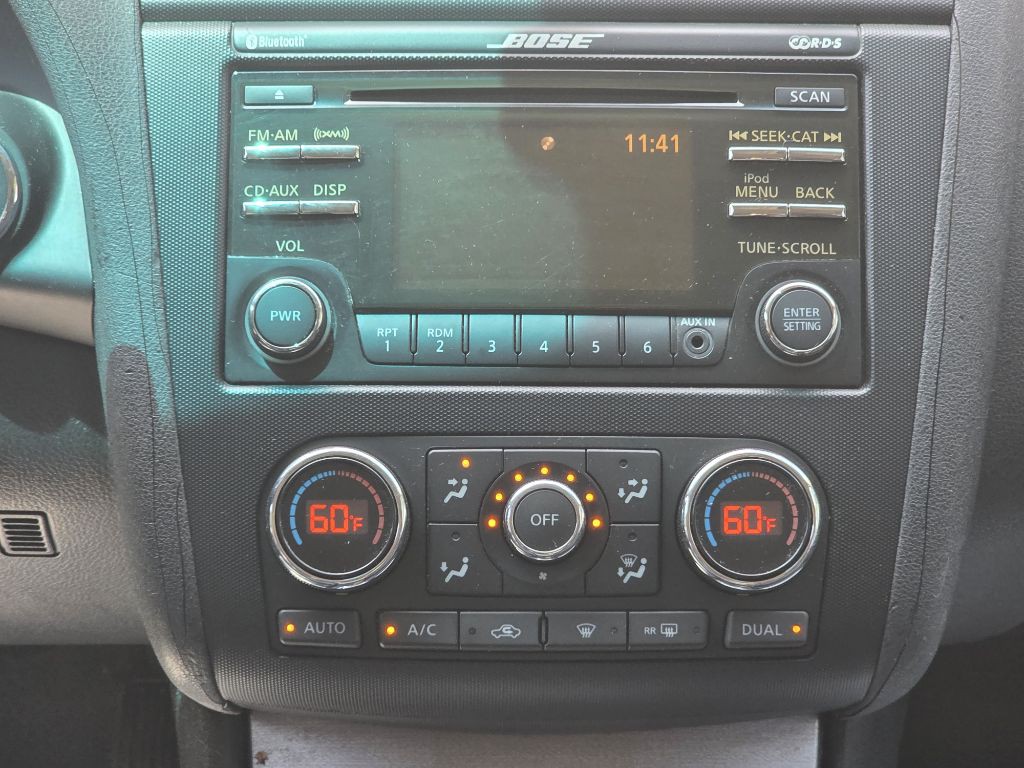 2012 Nissan Altima Image 17