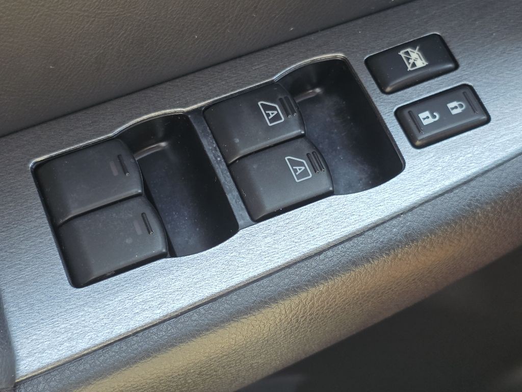 2012 Nissan Altima Image 21