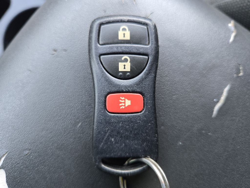 2012 Nissan Pathfinder Image 21