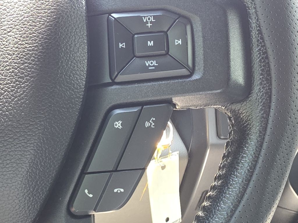 2015 Ford F-150 Image 24