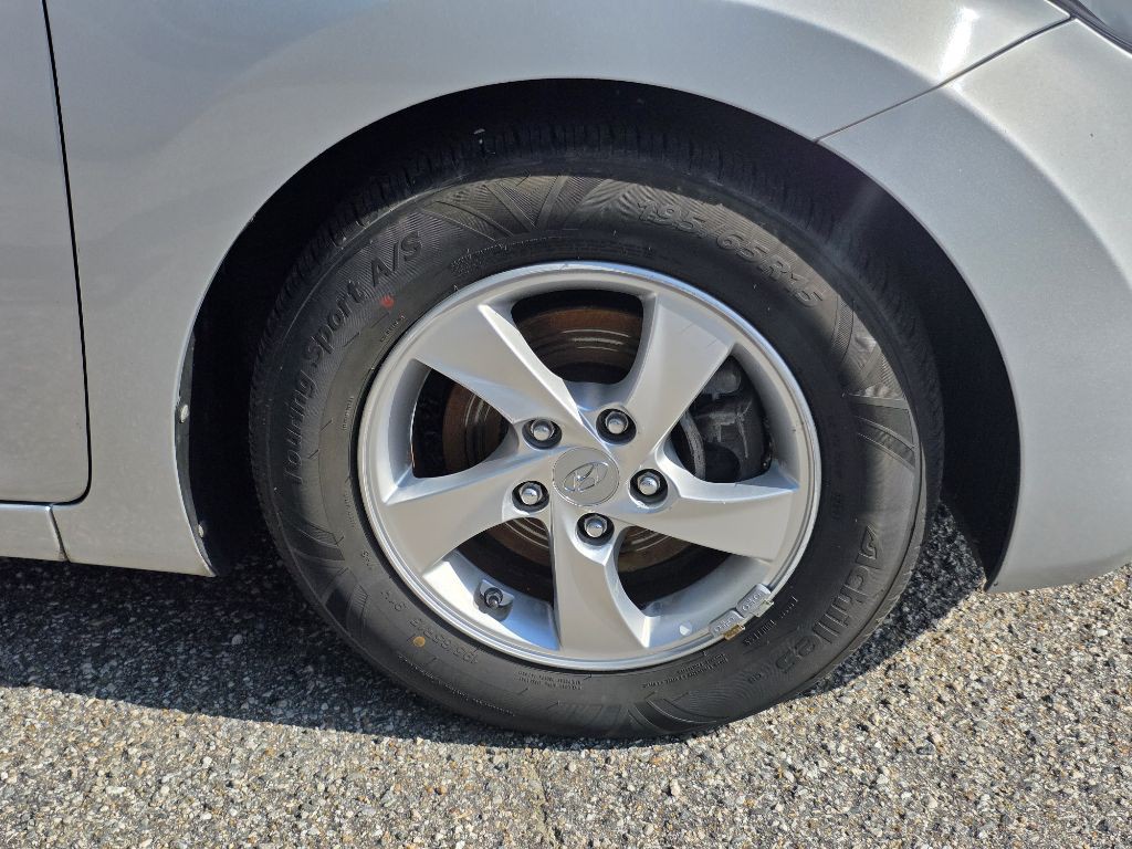 2014 Hyundai Elantra Image 10