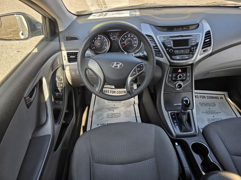 2014 Hyundai Elantra Image 15