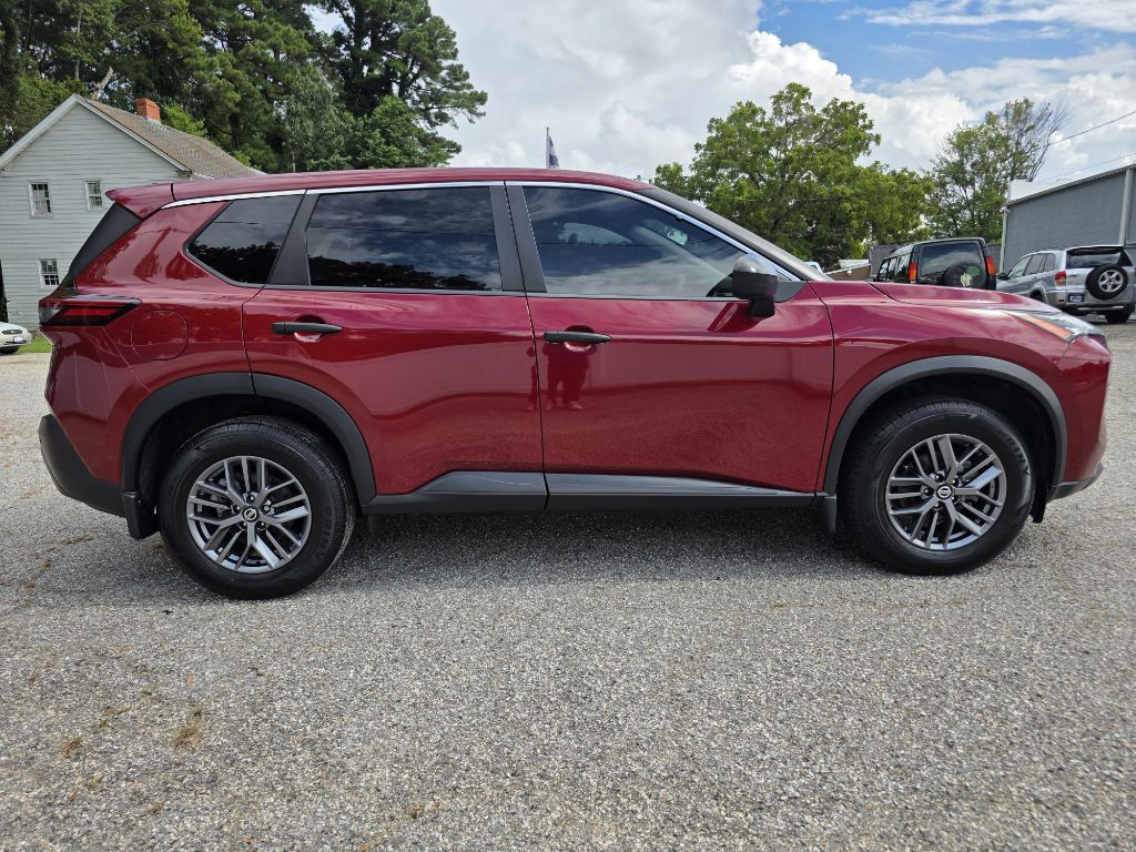 2021 Nissan Rogue Image 2
