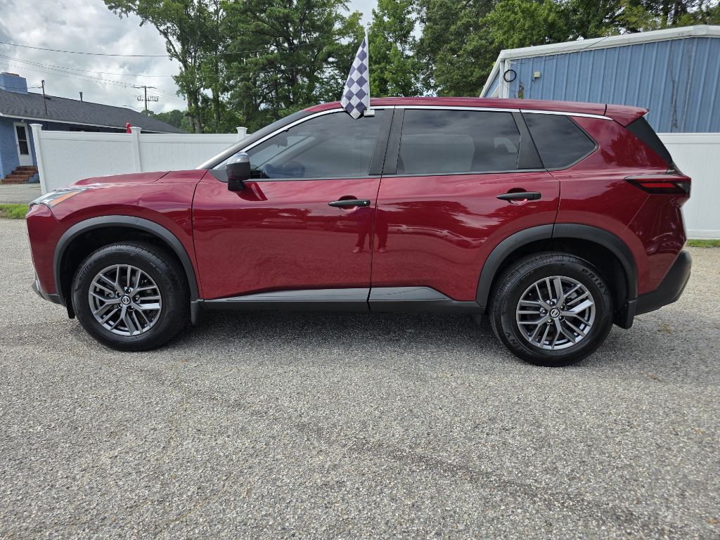 2021 Nissan Rogue Image 1