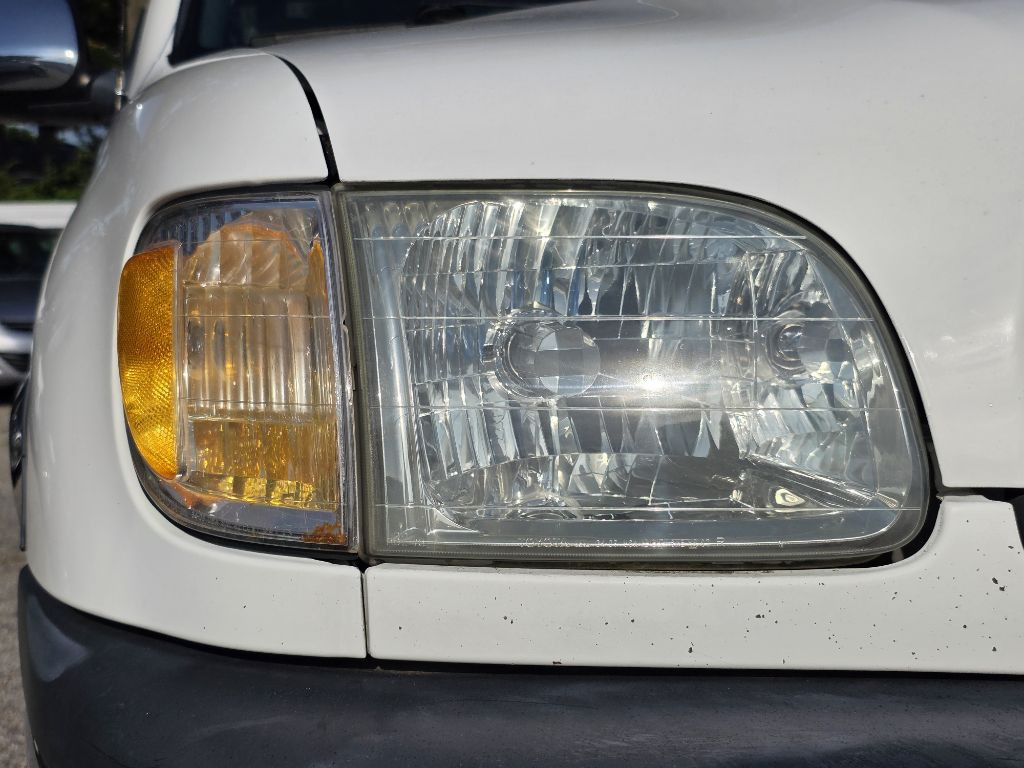 2002 Toyota Tundra Image 11