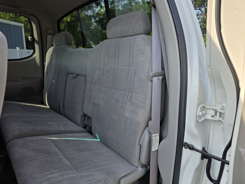 2002 Toyota Tundra Image 12