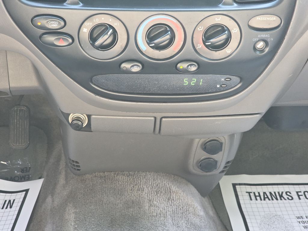2002 Toyota Tundra Image 15