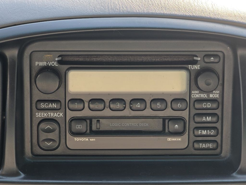 2002 Toyota Tundra Image 17