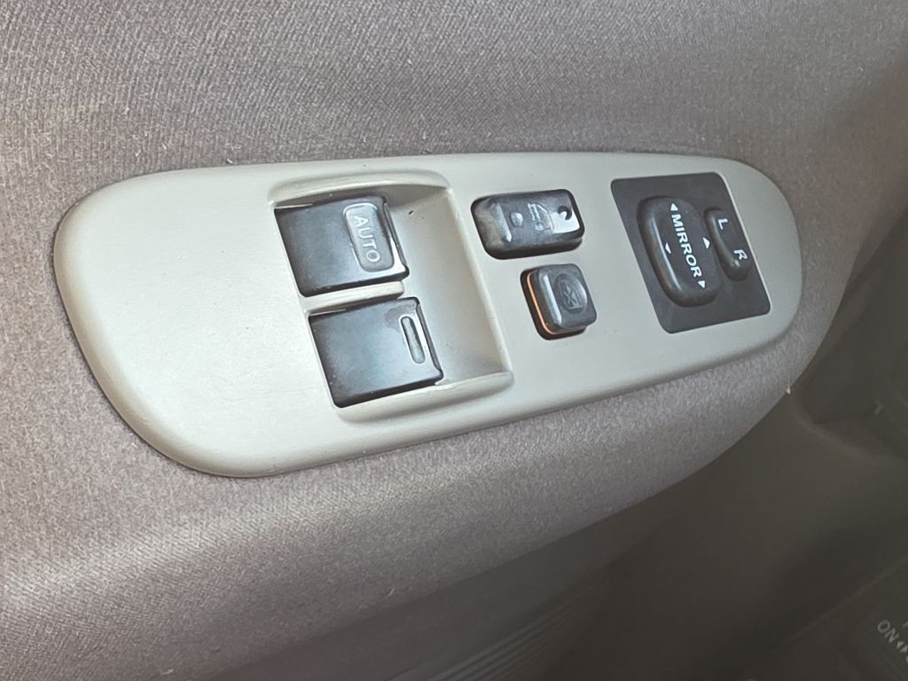 2002 Toyota Tundra Image 18
