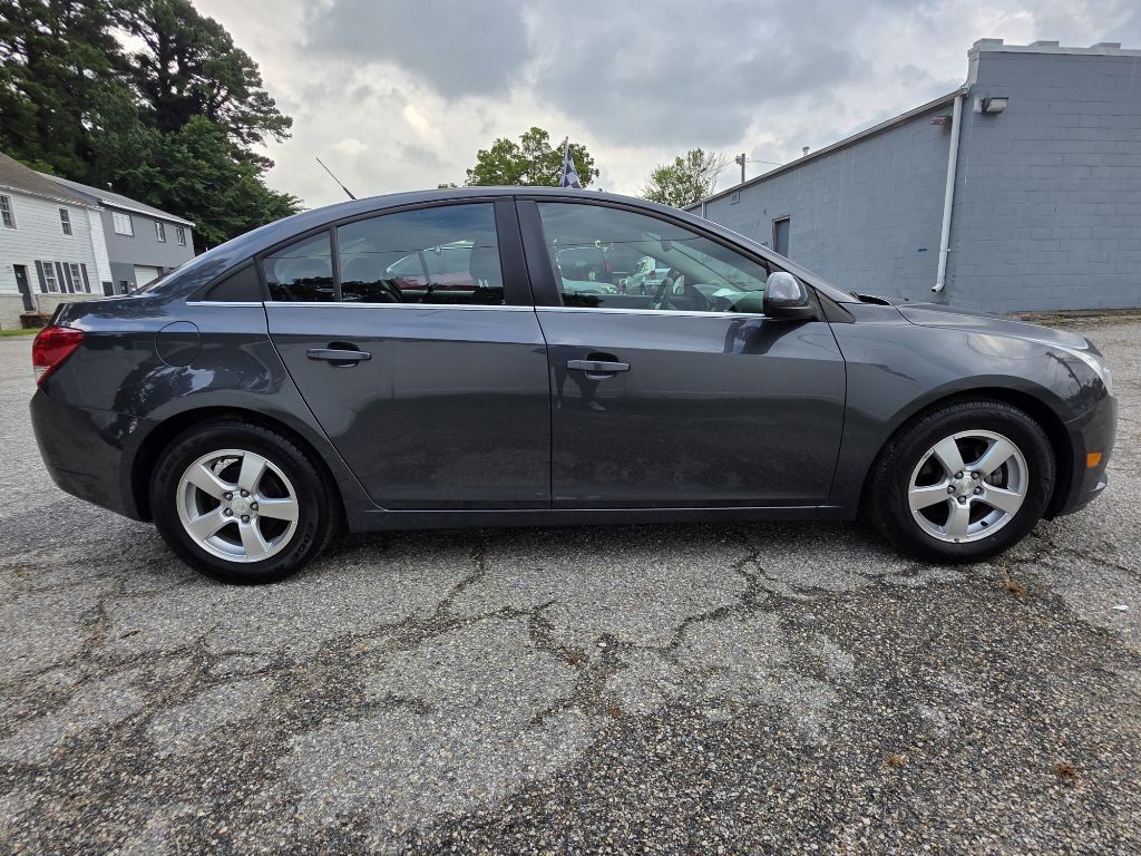 2013 Chevrolet Cruze Image 5