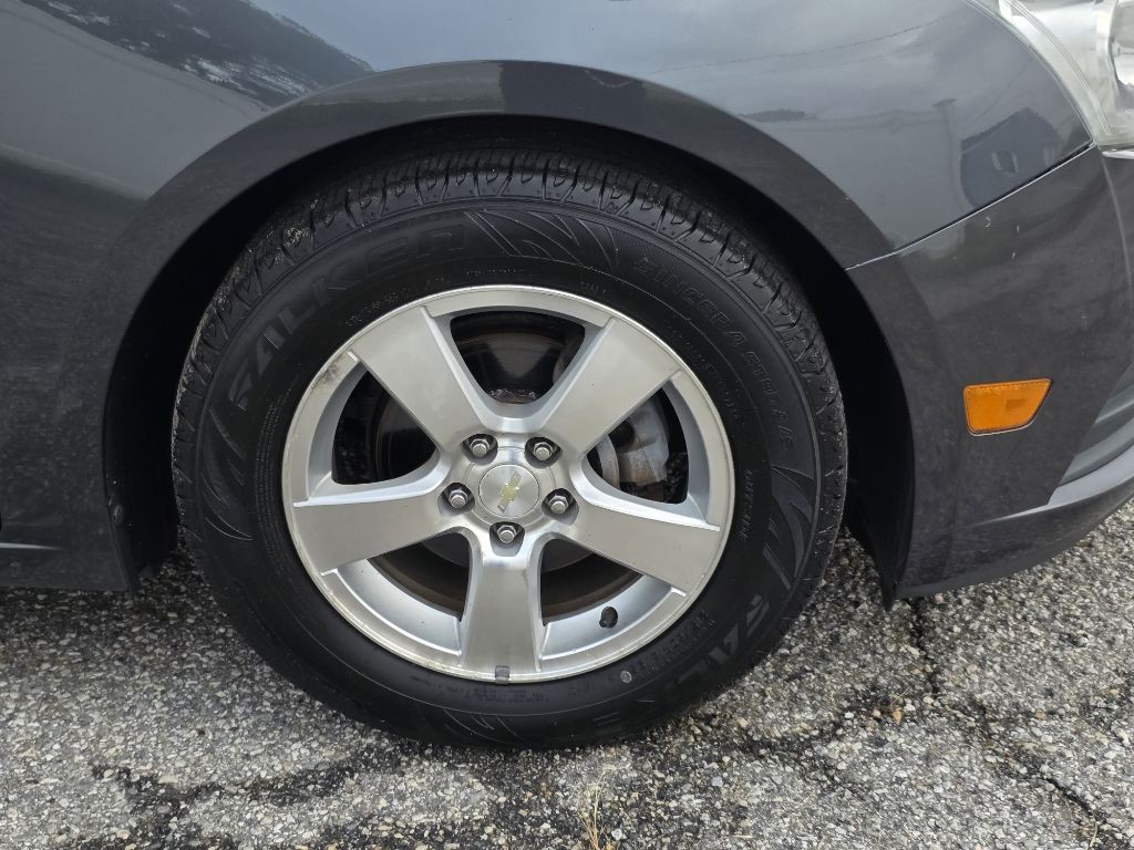 2013 Chevrolet Cruze Image 10