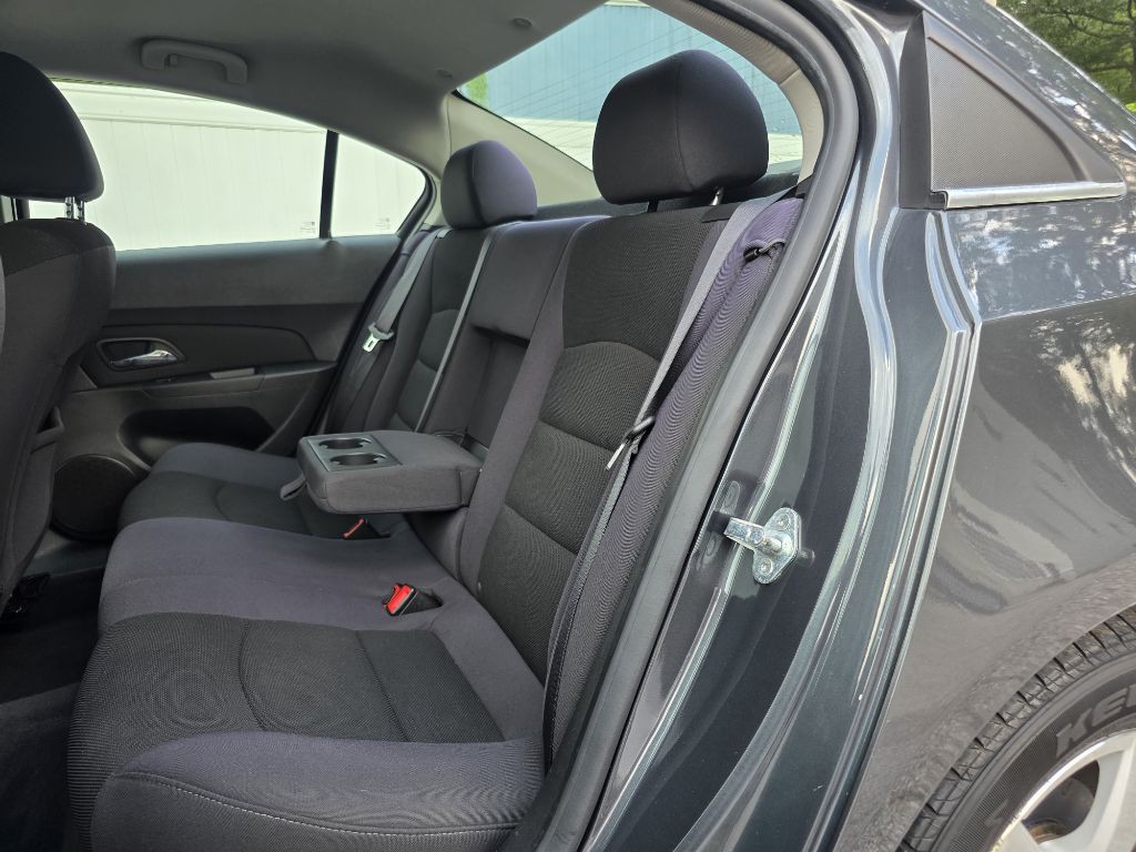 2013 Chevrolet Cruze Image 11