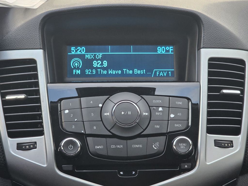 2013 Chevrolet Cruze Image 16