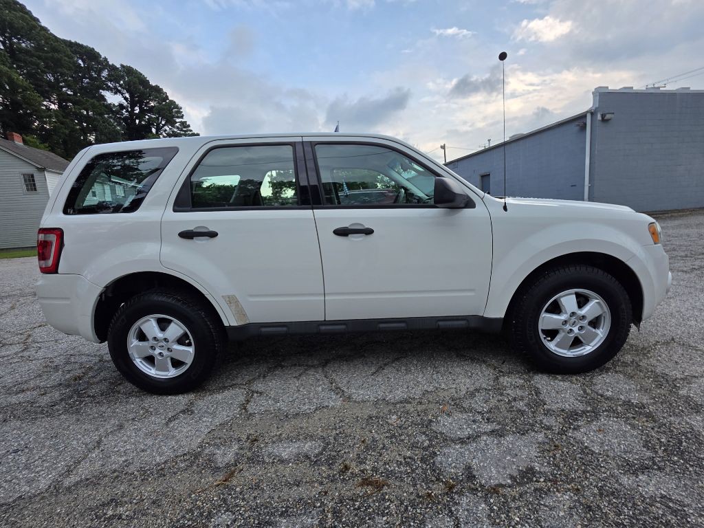 2012 Ford Escape Image 2