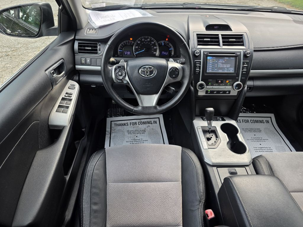 2013 Toyota Camry Image 15