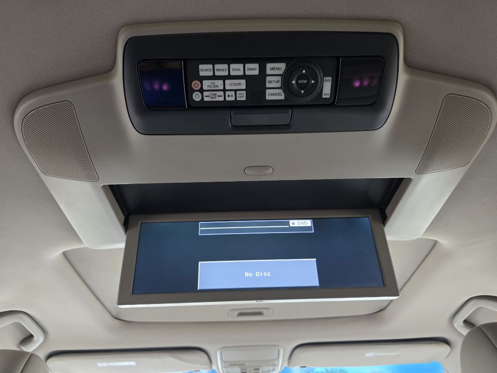 2012 Honda Odyssey Image 16