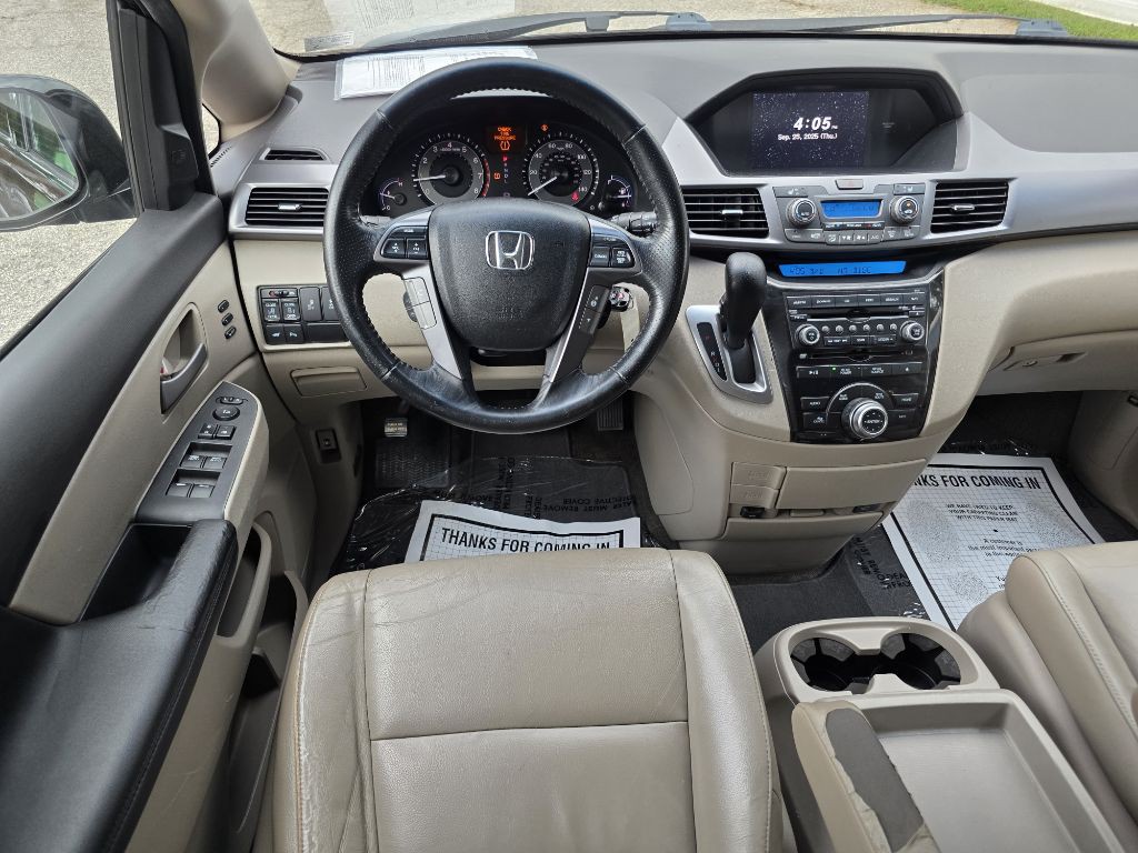 2012 Honda Odyssey Image 17