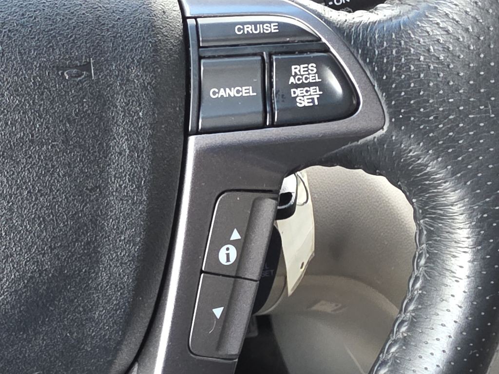 2012 Honda Odyssey Image 27