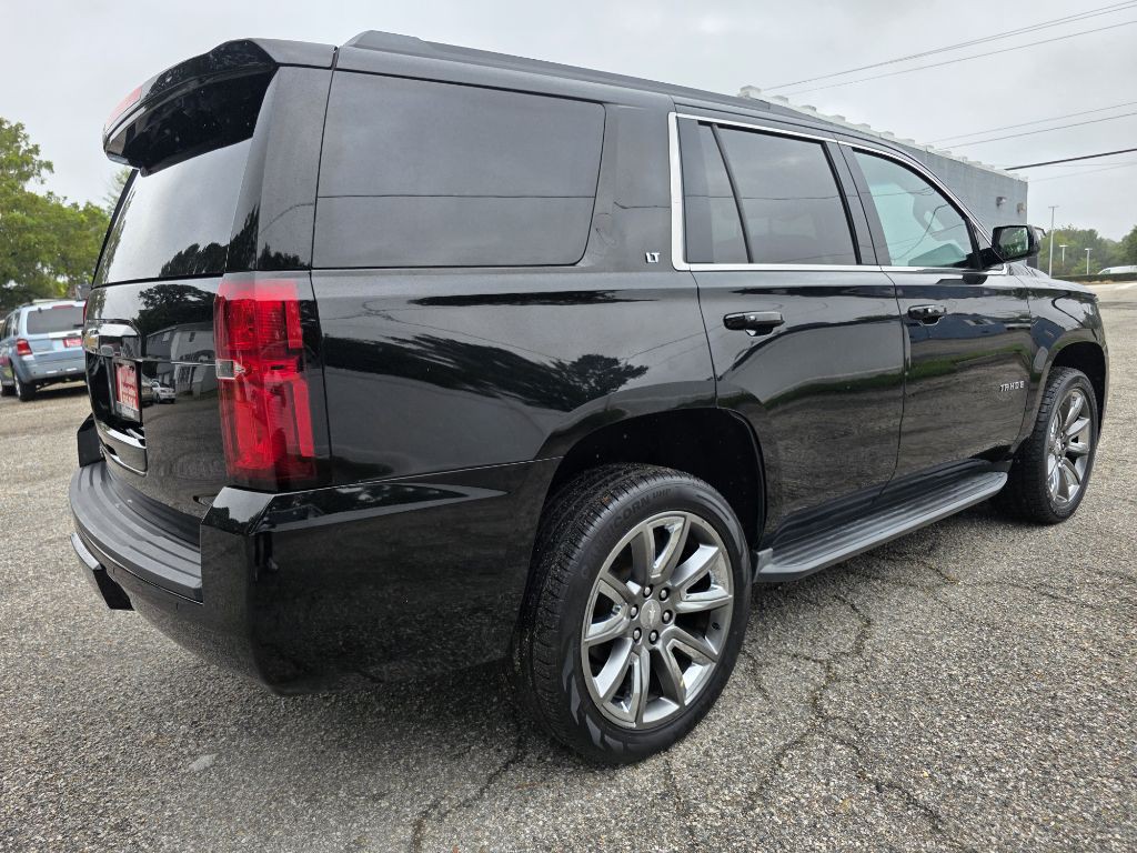 2019 Chevrolet Tahoe Image 2