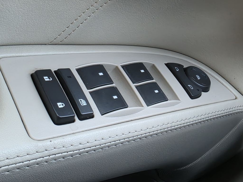2007 Buick Lucerne Image 19