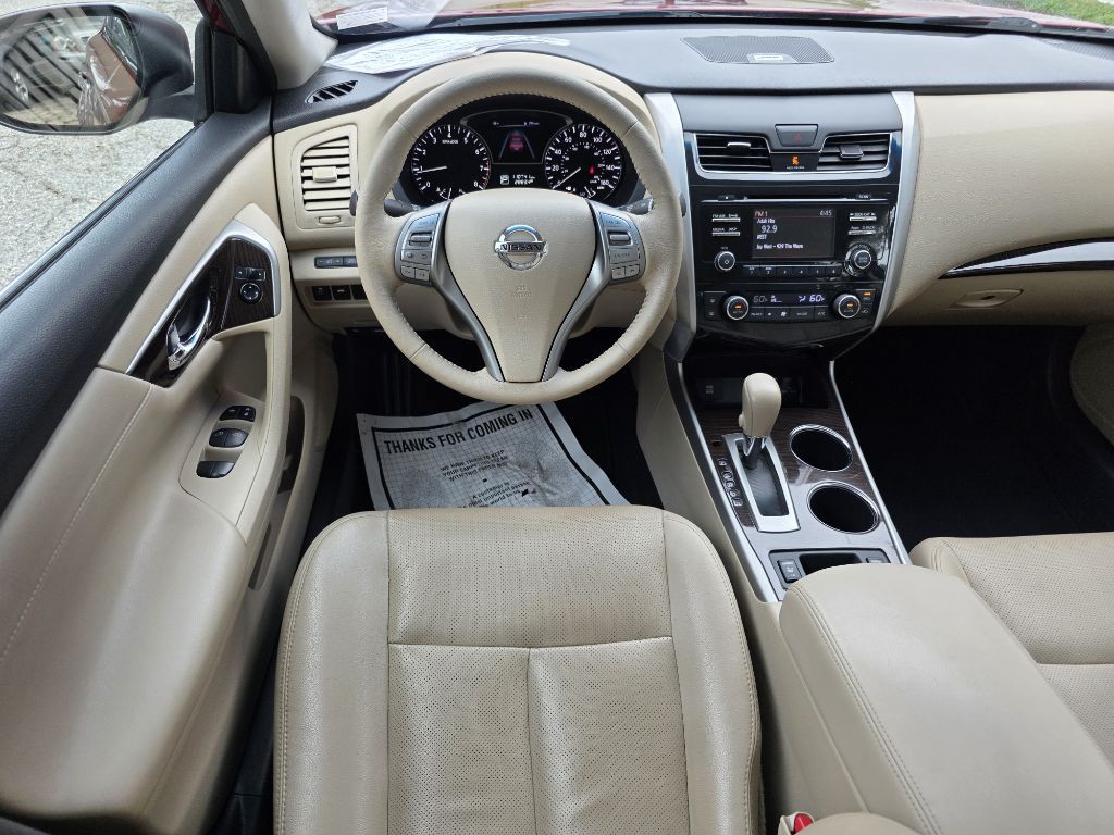 2015 Nissan Altima Image 15