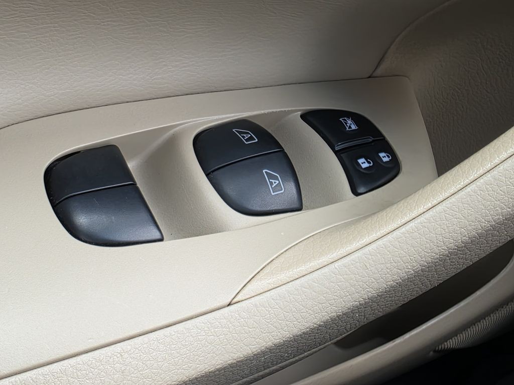 2015 Nissan Altima Image 21