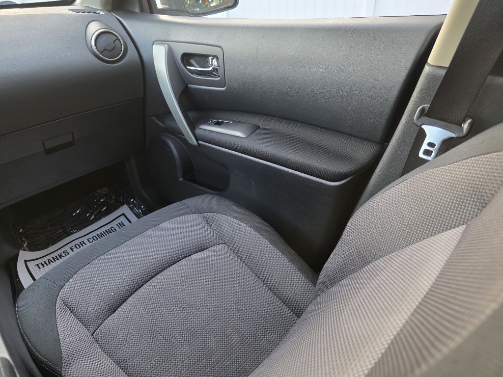 2013 Nissan Rogue Image 17