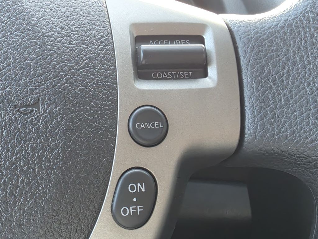 2013 Nissan Rogue Image 34