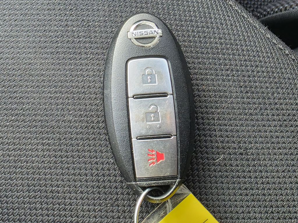 2013 Nissan Rogue Image 35