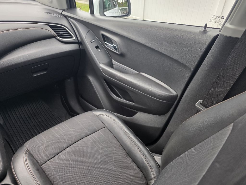 2020 Chevrolet Trax Image 17