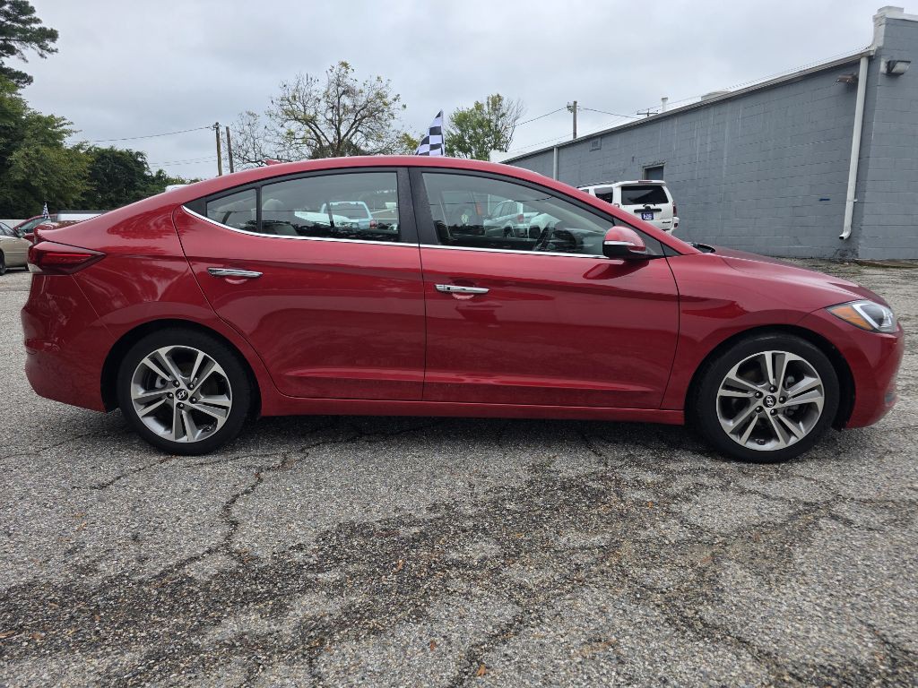 2017 Hyundai Elantra Image 2