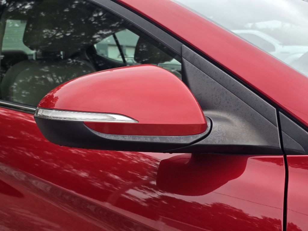 2017 Hyundai Elantra Image 10
